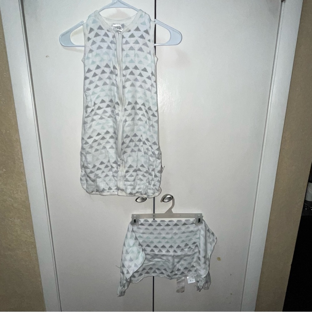 Gray Geometric Baby Zip Down Sleep Sack and Swaddle Set